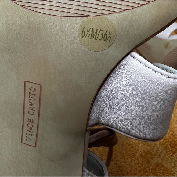 Vince Camuto chunky open toed heels with gold studs Size 6 1/2 - Picture 5 of 8